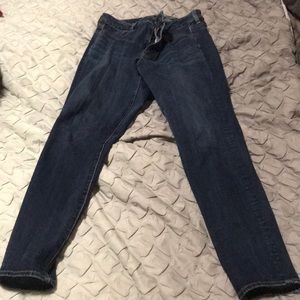 AE high rise Jegging size 10